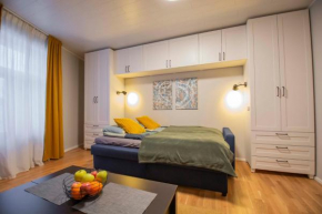 KarlovaIdyll 2 - Cozy Apartment in a Quiet Area with FREE Parking